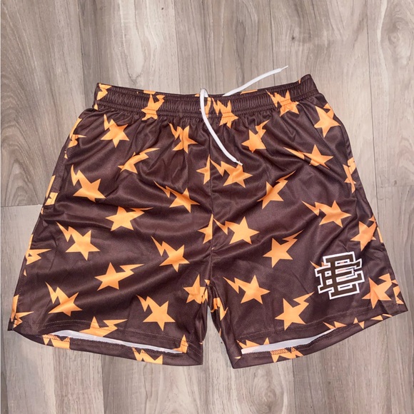 Eric Emanuel x BAPE - Perfect length and perfect style for this summer! SIZE:XL - Picture 1 of 2